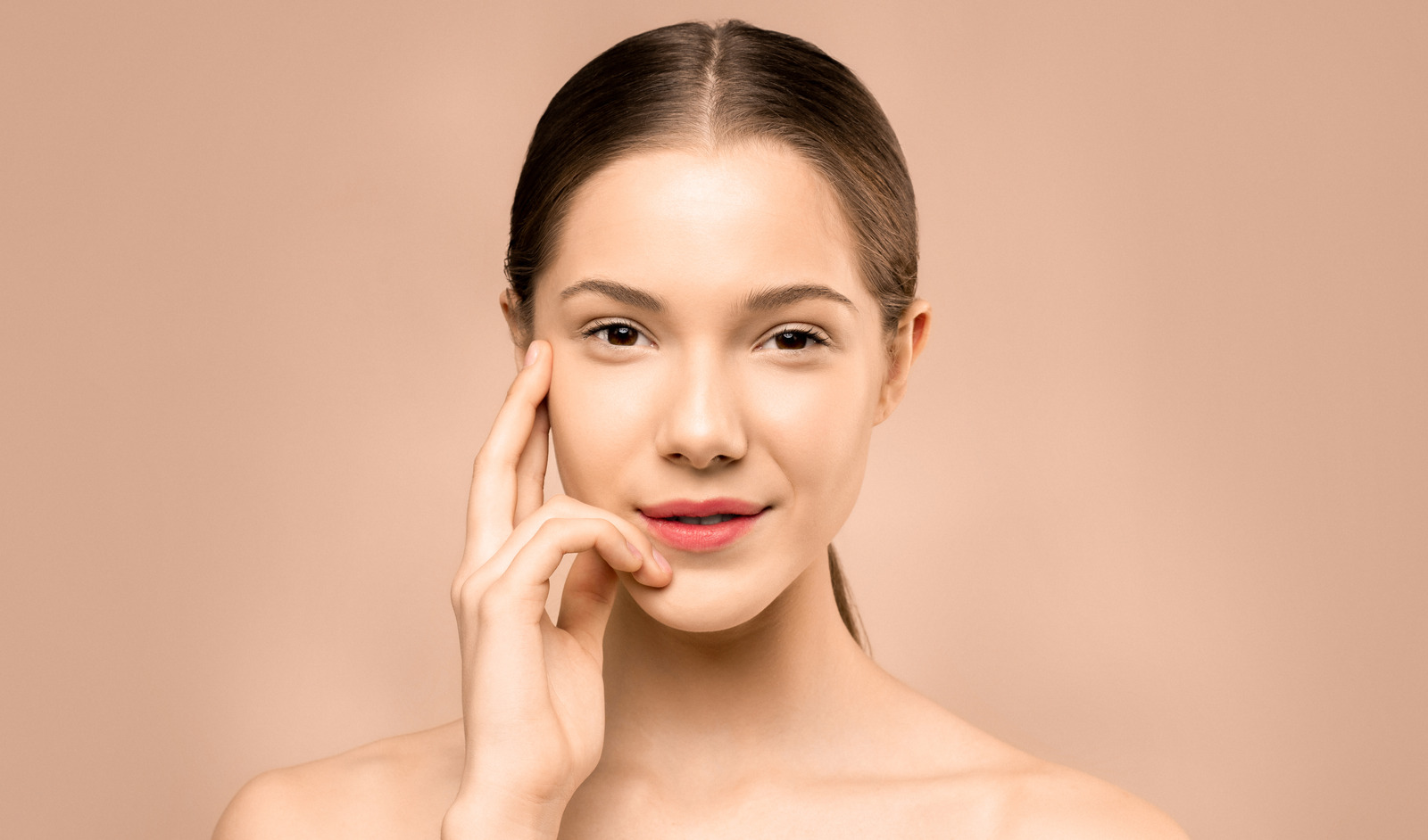 Exercitiile-faciale-prin-care-scapati-de-necesitatea-operatiilor-estetice.jpg