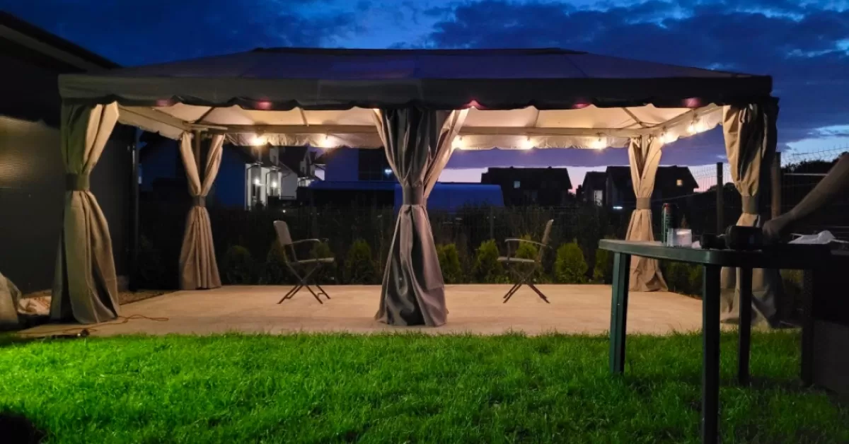 Pavilion-de-gradina-ca-o-alternativa-la-foisoarele-clasice.jpg
